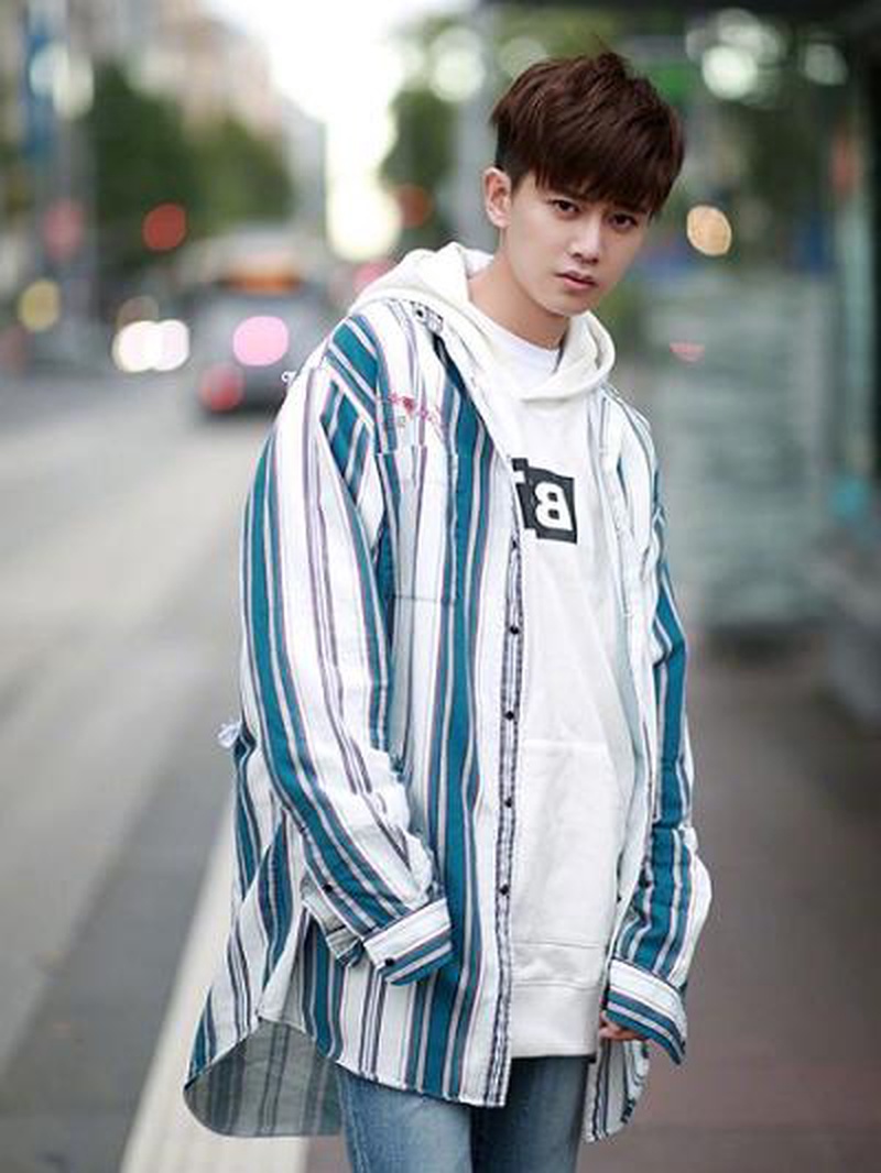 任嘉伦